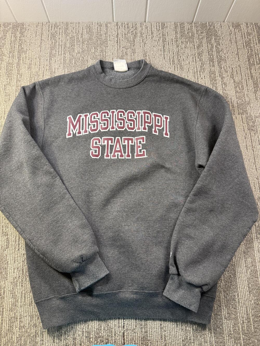 Mississippi State Bulldogs Sweatshirt Mens Medium Gray NCAA Football Champion